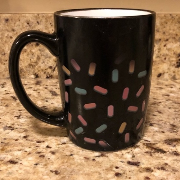 Color changing sprinkles mug - Picture 4 of 5